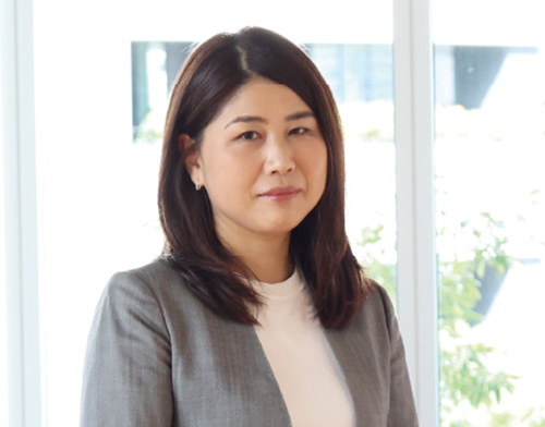 権藤亜希子