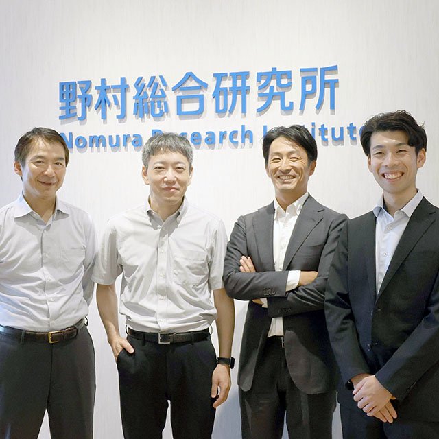 econy 導入事例：株式会社かんぽ生命保険 様 - かんぽ生命への導入から始まる econy 利用拡大の未来 ～  ～